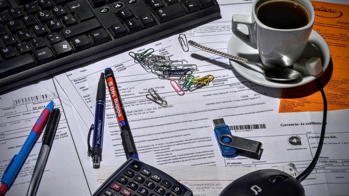 How to become a bookkeeper without an accounting degree